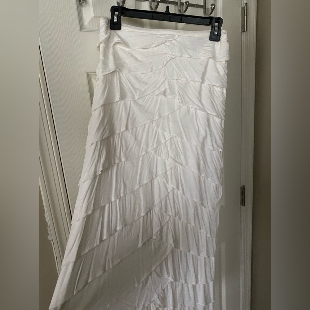 Girls Ruffle Skirt - Picture 1 of 3